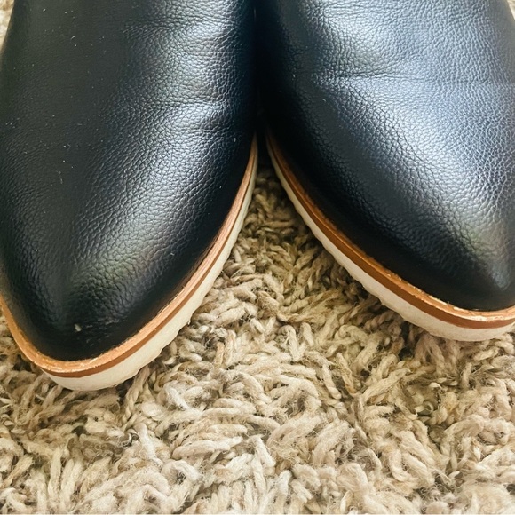 Adrienne Vittadini woman’s Av-Lou flat mules 8 1/2 sophisticated slip on casual - Picture 7 of 7